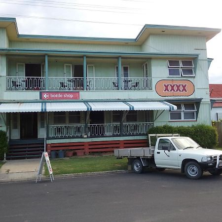 The Fitzroy Hotel Rockhampton Exterior photo